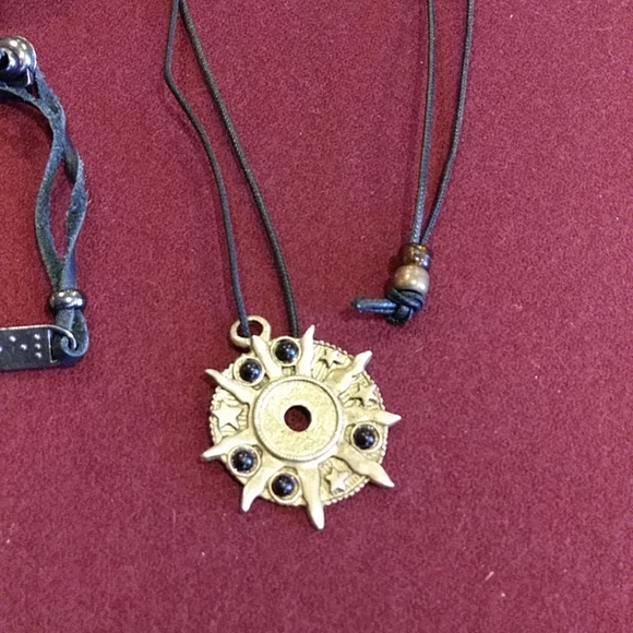 4 for $50 Black Leather Jewelry lot of Four Pieces Beaded Turtle Gold Silver - Picture 5 of 5